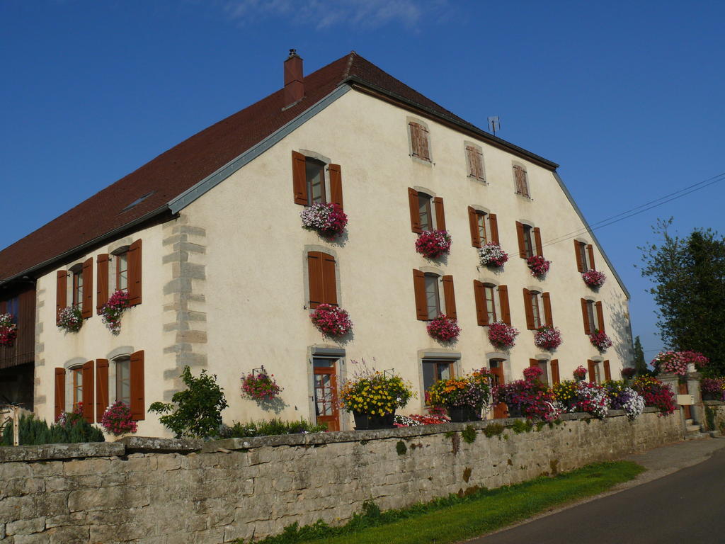 Le P'Tit Bonheur Bed & Breakfast Chilly-sur-Salins Luaran gambar